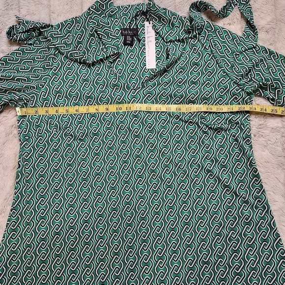 Dress knee length V-neck with tie short sleeves Size 2X NICOLE MILLER NWT - Picture 11 of 15